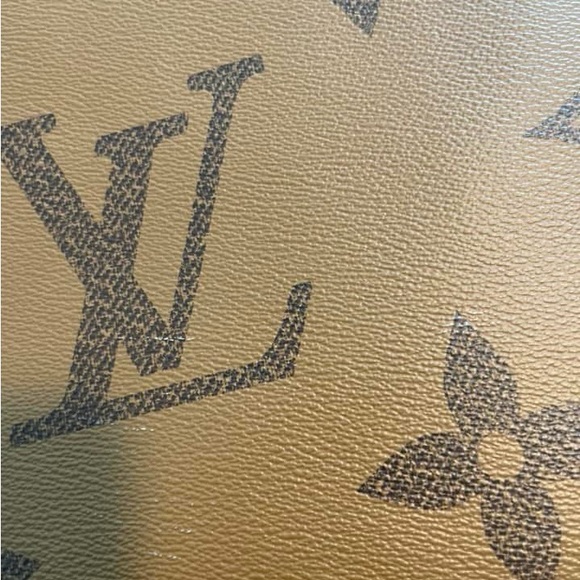 Louis Vuitton Monogram Tote Bag - Picture 10 of 13
